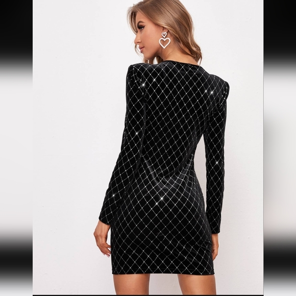 HIDEERPPY Mesh Insert Plaid Glitter/ Rhinestone Velvet Dress, Black Large - Picture 3 of 9